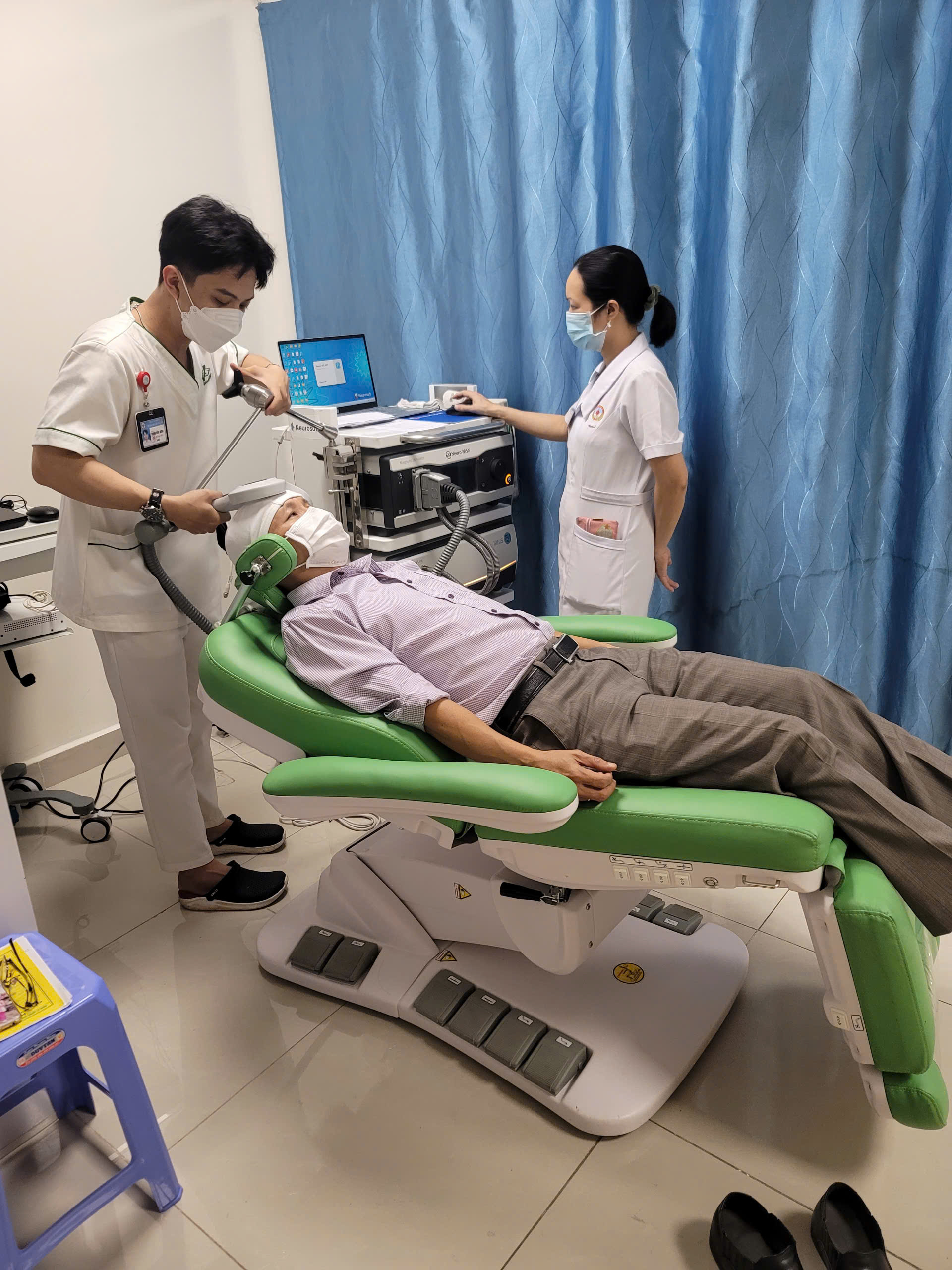 Kích thích từ xuyên sọ điều trị trầm cảm